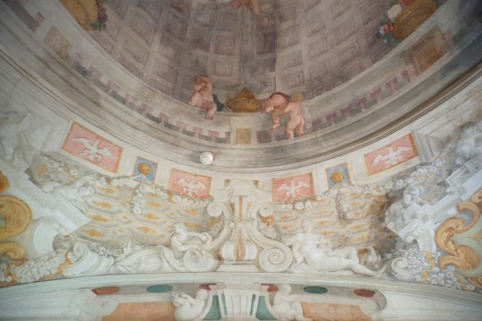 Fragment dekoracji malarskiej w Pokoju Cichym po zakończonych pracach konserwatorskich, fot. W. Holnicki.jpg