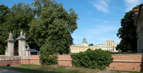 Mur oporowy po zakończonych pracach konserwatorskich, fot. W. Holnicki.jpg