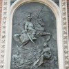 Tablica pamiątkowa 200. rocznicy odsieczy wiedeńskiej na ścianie Bazyliki Mariackiej w Krakowie